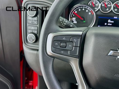 Used 2022 Chevrolet Silverado 1500 Custom Trail Boss w/ Safety Confidence Package AWD/4WD image 16