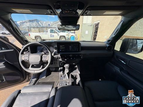 Used 2024 Toyota Land Cruiser image 26