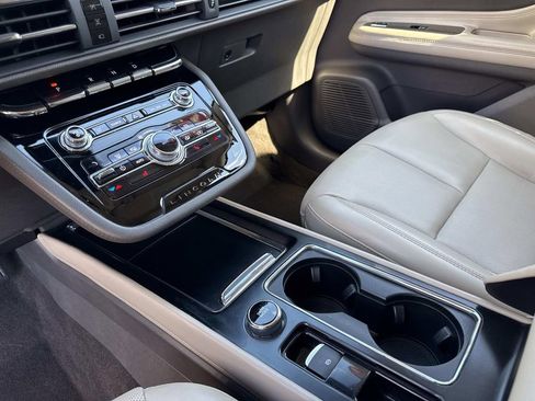 Certified 2020 Lincoln Corsair FWD image 39