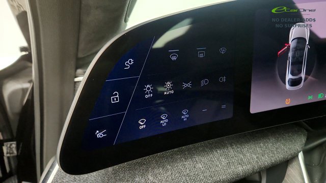 Used 2024 Lucid Air Pure RWD image 51