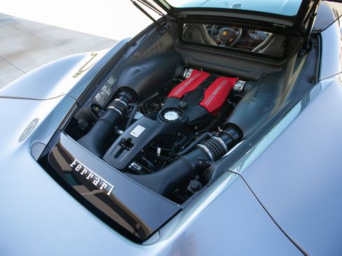 Used 2016 Ferrari 488 GTB image 16