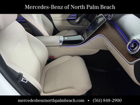 Used 2023 Mercedes-Benz C 300 Sedan image 27