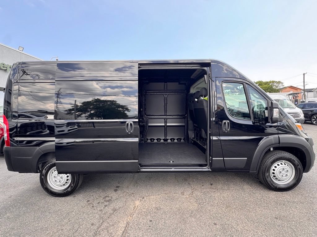 Used 2026 RAM ProMaster 2500 FWD image 10