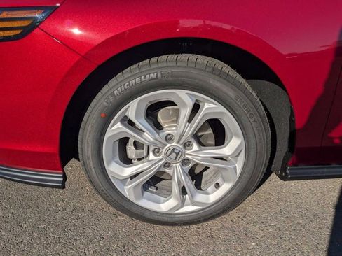 Used 2025 Honda Accord LX image 10