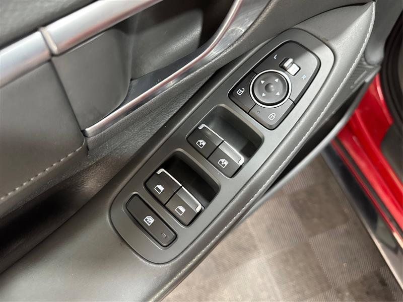 Used 2020 Hyundai Sonata Limited FWD image 32