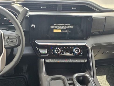 New 2026 GMC Sierra 2500 Denali w/ Denali Reserve Package image 14