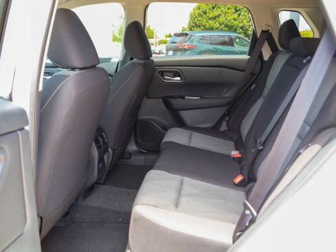 New 2026 Nissan Rogue SV FWD image 8