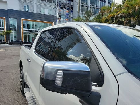 Used 2023 Chevrolet Silverado 1500 High Country w/ Technology Package image 9