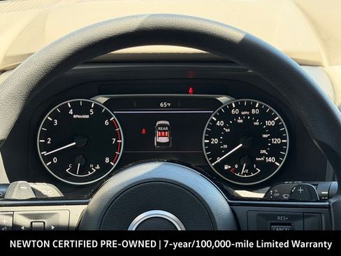 Used 2023 Nissan Rogue SV FWD image 30