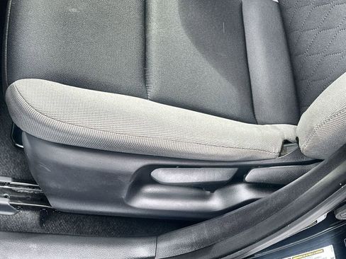 Used 2024 Toyota Corolla LE image 18