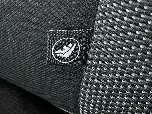 Used 2021 Chevrolet Traverse LS image 14