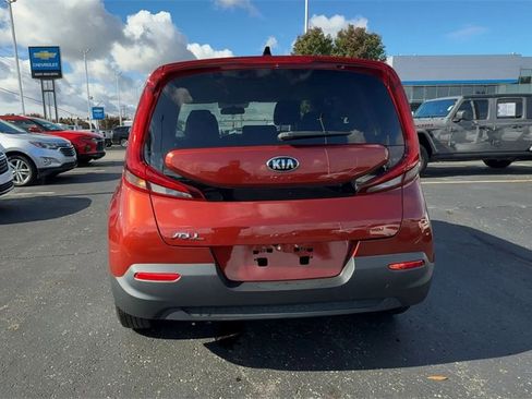 Used 2020 Kia Soul LX image 7
