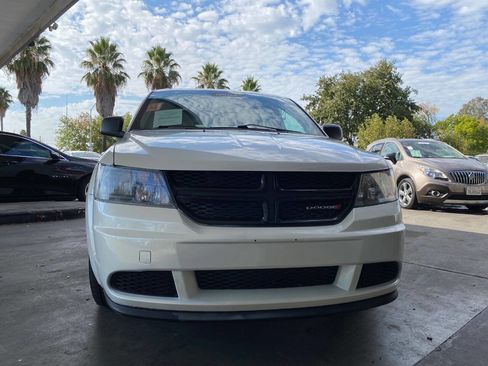 Used 2017 Dodge Journey SE w/ Flexible Seating Group image 36