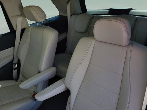 Certified 2022 Mercedes-Benz GLS 450 4MATIC image 16