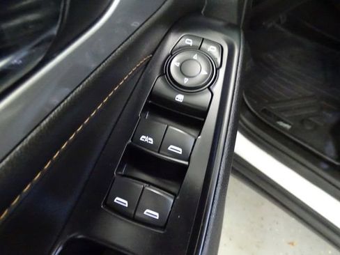 Used 2019 Chevrolet Traverse LT w/ LT Premium Package AWD/4WD image 10