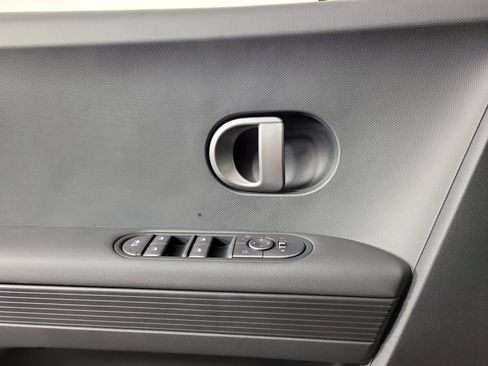 New 2026 Hyundai Ioniq 5 SEL image 24