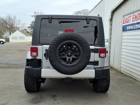 Used 2015 Jeep Wrangler Unlimited Sahara w/ Dual Top Group image 4