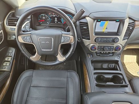 Used 2019 GMC Yukon Denali w/ Denali Ultimate Package AWD/4WD image 20