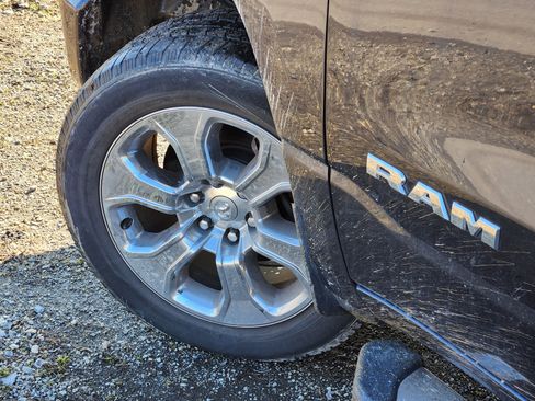 Used 2019 RAM 1500 Big Horn image 11