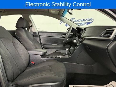 Used 2020 Kia Optima LX FWD image 16