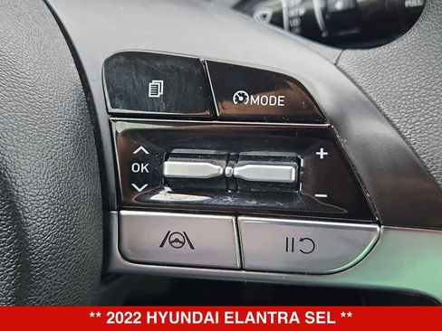 Used 2022 Hyundai Elantra SEL FWD image 23