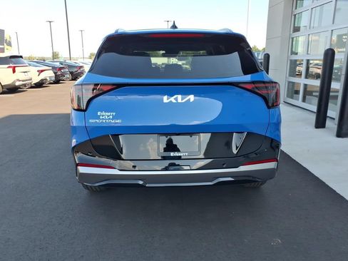 New 2026 Kia Sportage SX FWD image 5