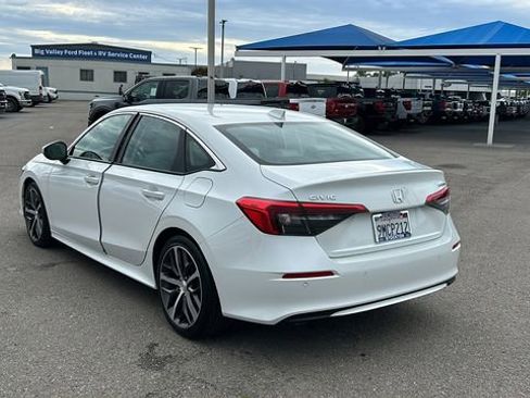 Used 2024 Honda Civic Touring image 5