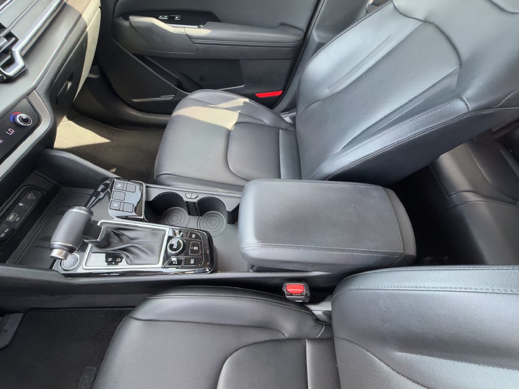 Certified 2023 Kia Sportage EX FWD image 22