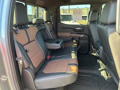 Used 2019 Chevrolet Silverado 1500 High Country w/ High Country Premium Package image 20