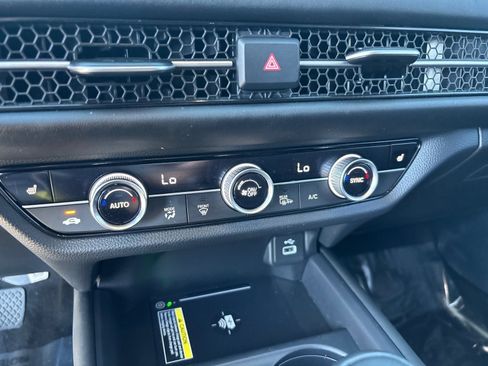 Used 2025 Honda HR-V EX-L image 24