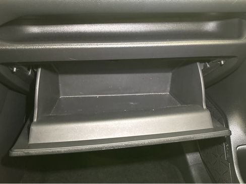 Used 2024 Toyota RAV4 XLE image 38