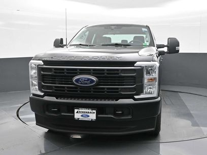 New 2025 Ford F250 XL w/ FX4 Off-Road Package