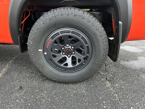 New 2025 Nissan Frontier PRO-4X image 34