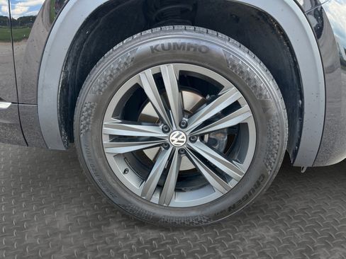 Used 2021 Volkswagen Atlas Cross Sport SE AWD/4WD image 14