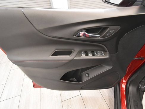 Used 2022 Chevrolet Equinox RS image 13