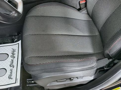 Used 2011 Chevrolet Equinox LT w/ Driver Convenience Package FWD image 18