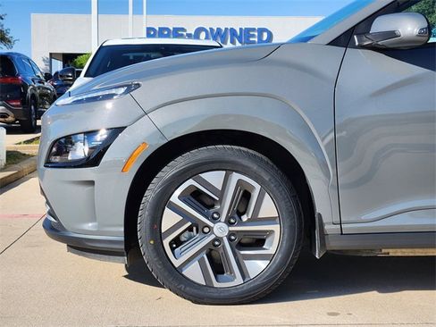 Certified 2023 Hyundai Kona SE image 6