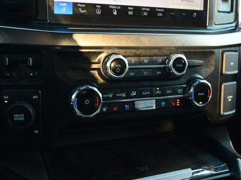 Used 2024 Ford F350 King Ranch w/ Chrome Package image 20