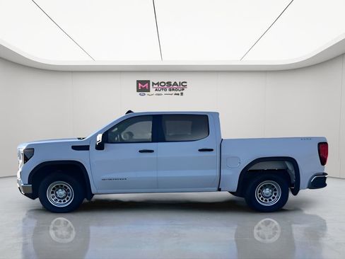 Used 2024 GMC Sierra 1500 Pro w/ Pro Value Package image 9
