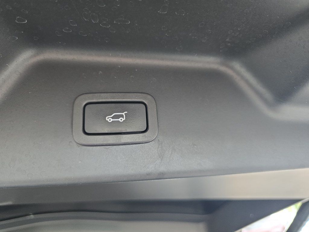 Used 2020 Land Rover Range Rover HSE AWD/4WD image 16