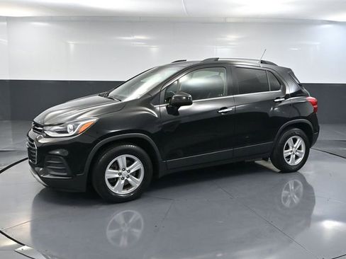Used 2019 Chevrolet Trax LT w/ LT Convenience Package image 10