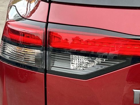 New 2026 Nissan Pathfinder Platinum w/ Lighting Package AWD/4WD image 11