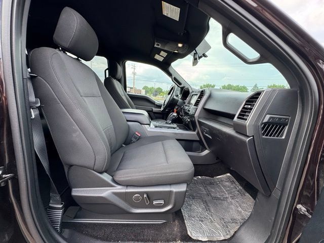 Used 2018 Ford F150 XLT w/ Equipment Group 302A Luxury AWD/4WD image 12