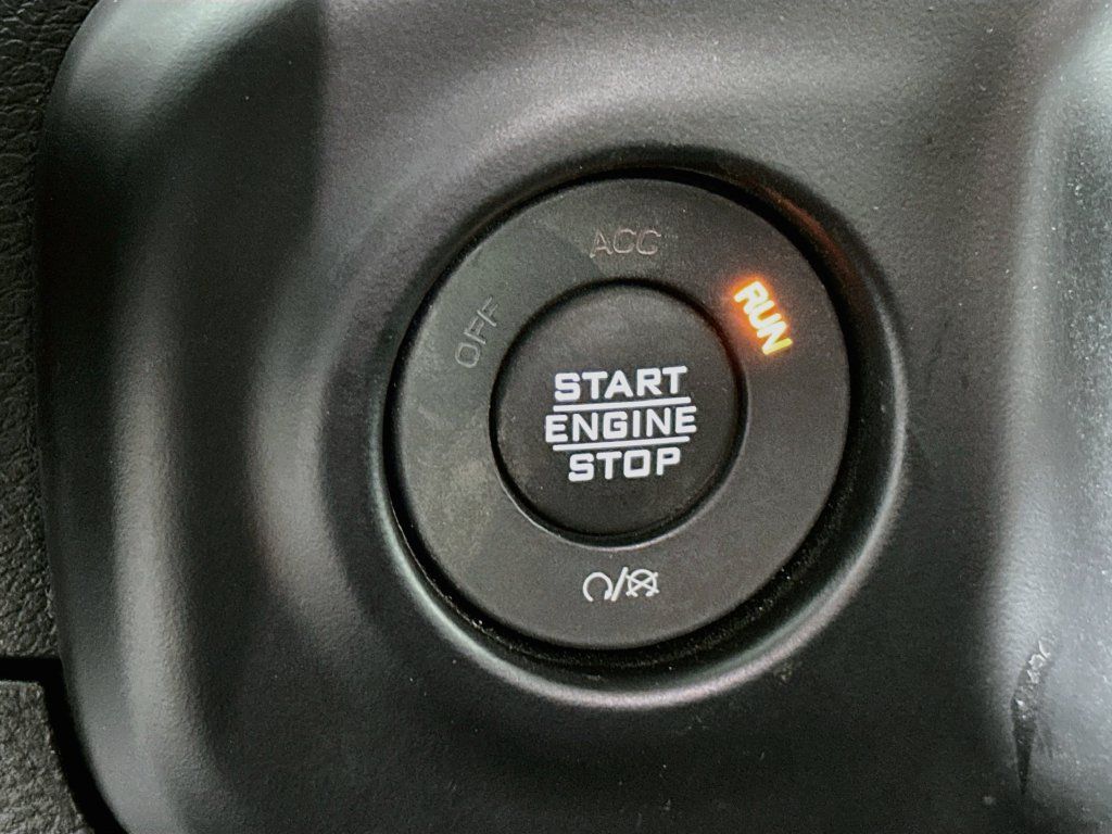 Used 2022 Jeep Wrangler Sport AWD/4WD image 20