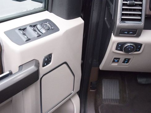 Used 2020 Ford F150 Limited w/ Trailer Tow Package image 27