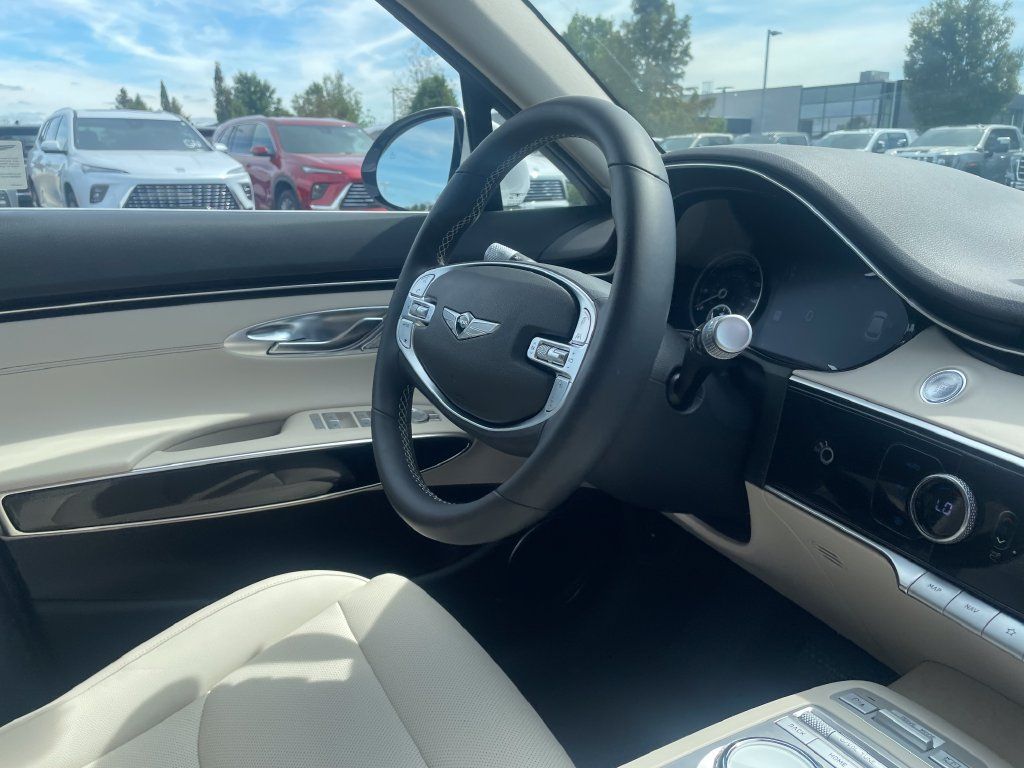 Used 2025 Genesis GV70 2.5T AWD/4WD image 28