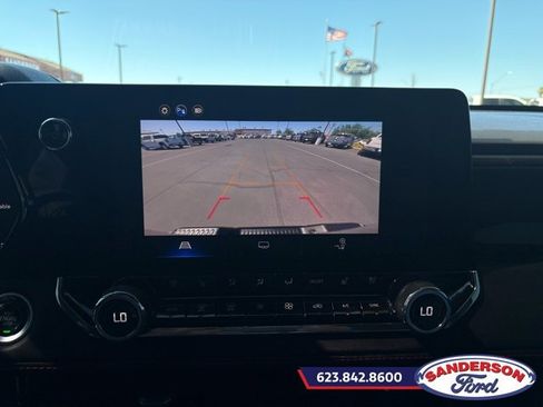 Used 2025 Chevrolet Colorado Z71 w/ Z71 Convenience Package 2 AWD/4WD image 18