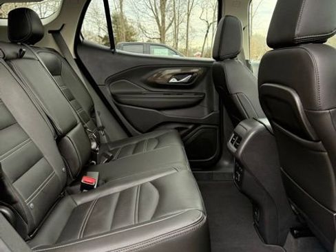 Used 2023 GMC Terrain Denali w/ Black Diamond Edition image 21
