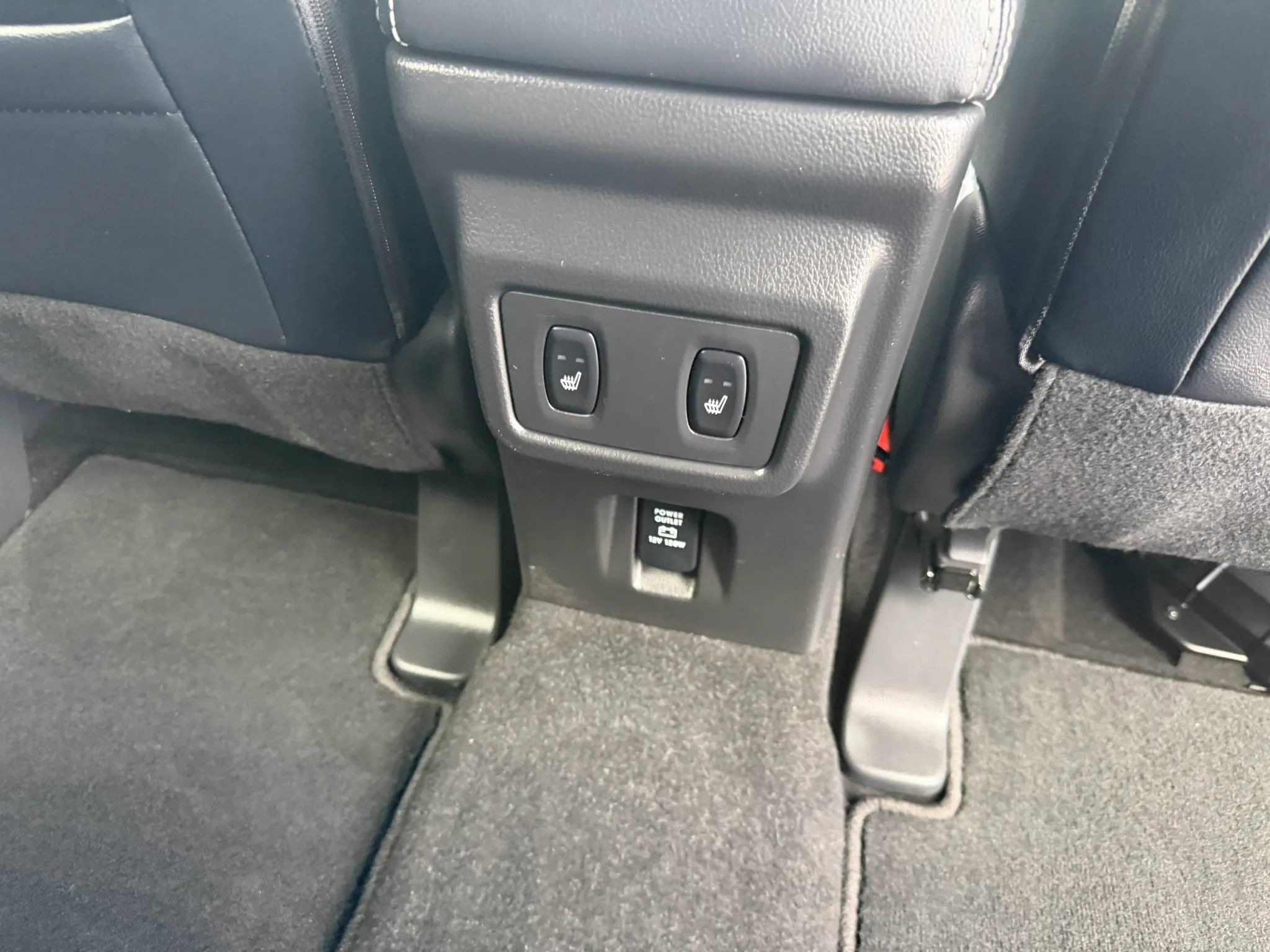 Used 2022 Mitsubishi Eclipse Cross SE FWD image 16