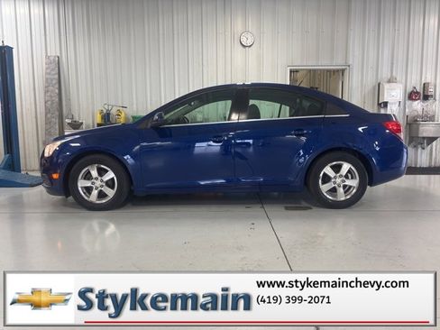 Used 2013 Chevrolet Cruze LT image 3
